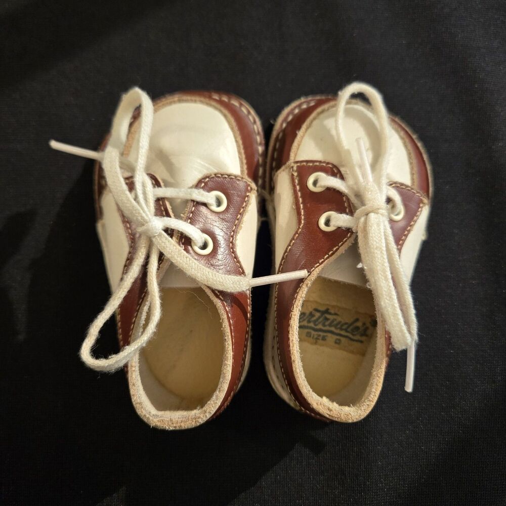 Vintage Gertrude's Brown/White Baby Infant Shoes Sz.0 Lace-up Firm Bottom Oxford